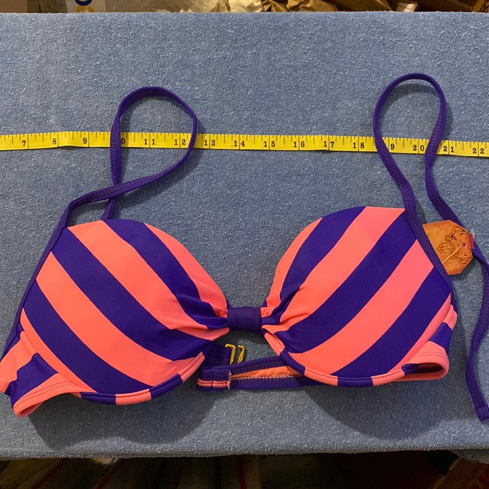 Swimsuit Bathing Suit Top Size L NWT